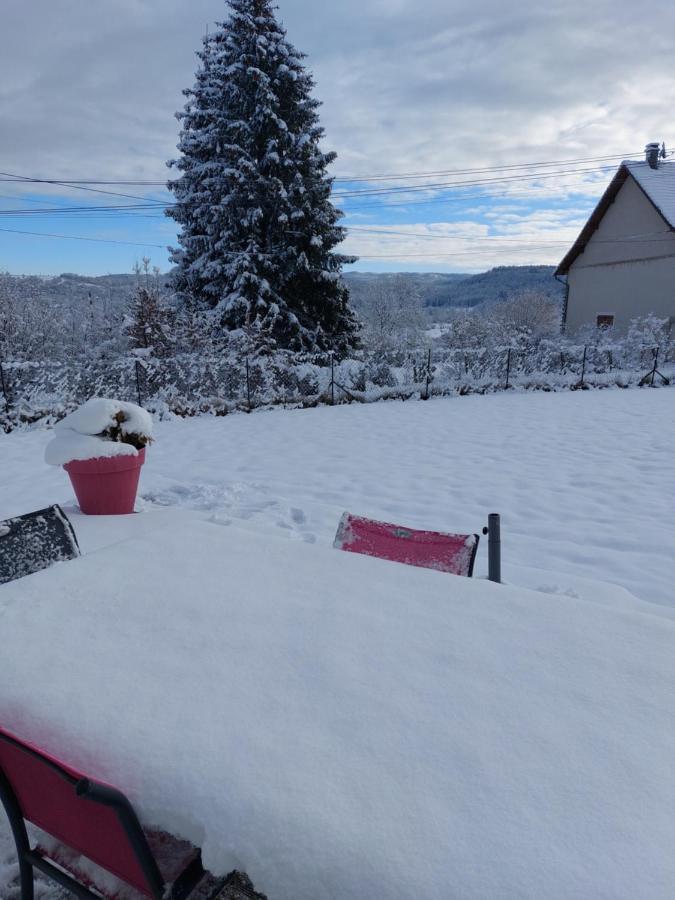 Entre Lacs Et Montagnes , Maison Individuelle,Lits Prepares, Parking Et Menage Inclus Baresia-sur-l'Ain 외부 사진